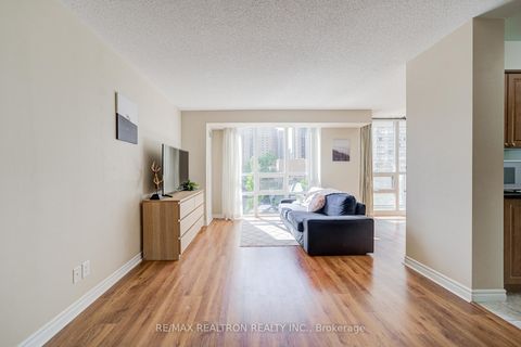 Photo 12 at 509 - 35 Hollywood Avenue, Willowdale East, Toronto