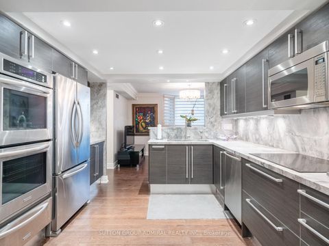 Photo 4 at 210 - 65 Spring Garden Avenue, Willowdale East, Toronto