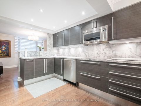 Photo 5 at 210 - 65 Spring Garden Avenue, Willowdale East, Toronto