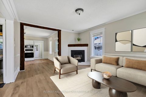 Photo 3 at 111 Penetang Street, Codrington, Barrie