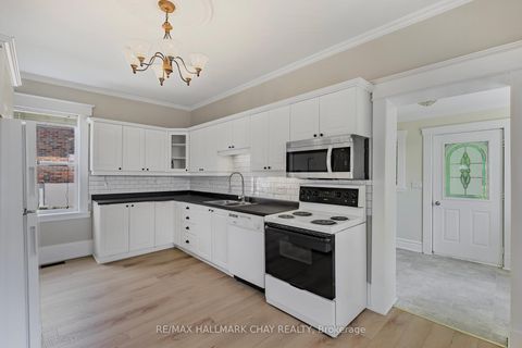 Photo 7 at 111 Penetang Street, Codrington, Barrie