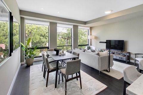 Photo 8 at 210 - 441 Jane Street, Bloor West Village, Toronto