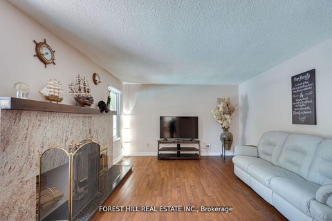 Photo 9 at 48 Haskell Crescent, Aurora Highlands, Aurora