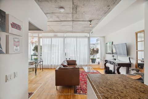 Photo 3 at 911 - 75 Portland Street, Waterfront Communities C1, Toronto