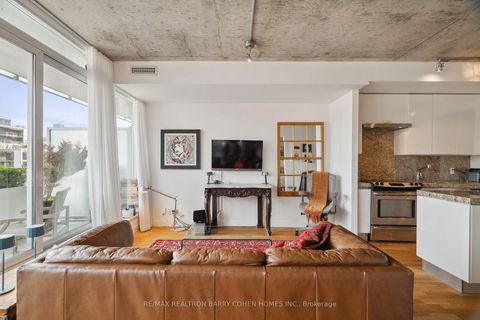 Photo 7 at 911 - 75 Portland Street, Waterfront Communities C1, Toronto