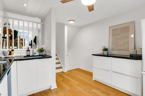 Photo 10 at 7 - 1666 Queen Street E, Woodbine Corridor, Toronto