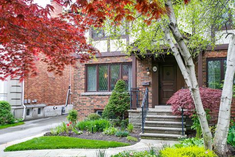 Photo 2 at 14 Dunedin Drive, Kingsway South, Toronto