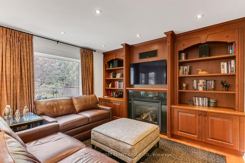 Photo 13 at 14 Dunedin Drive, Kingsway South, Toronto