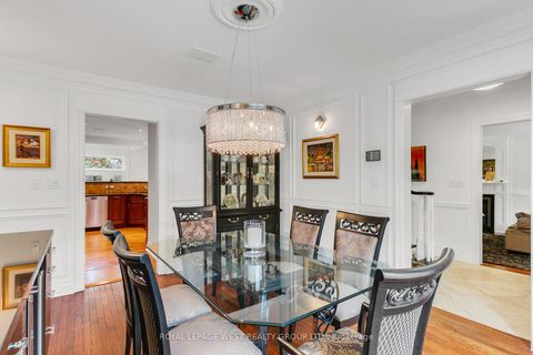 Photo 16 at 14 Dunedin Drive, Kingsway South, Toronto