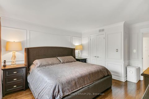 Photo 30 at 14 Dunedin Drive, Kingsway South, Toronto