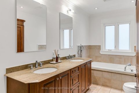 Photo 38 at 14 Dunedin Drive, Kingsway South, Toronto