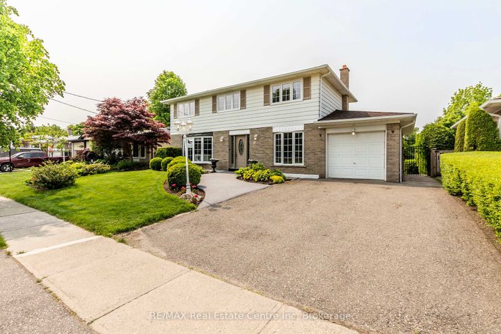 Photo 6 at 29 stockman Crescent, Georgetown, Halton Hills