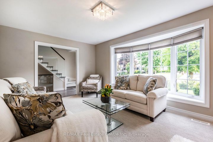 Photo 10 at 29 stockman Crescent, Georgetown, Halton Hills