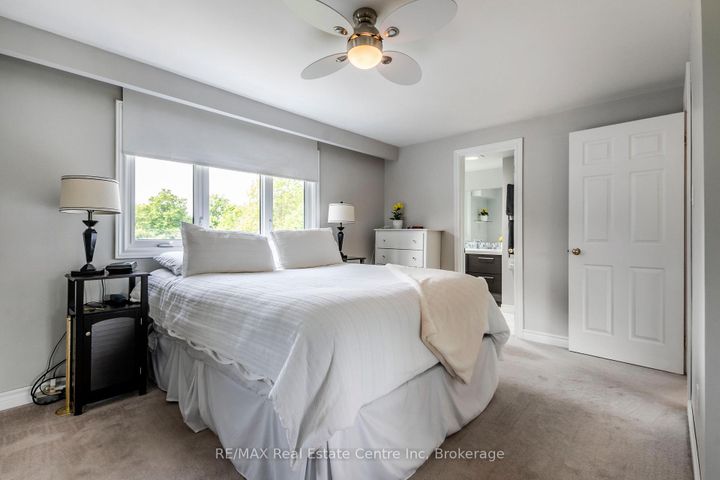 Photo 27 at 29 stockman Crescent, Georgetown, Halton Hills