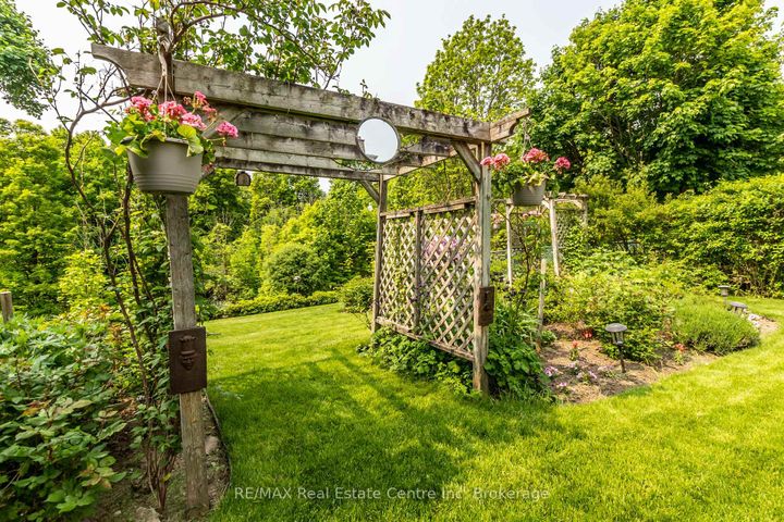 Photo 41 at 29 stockman Crescent, Georgetown, Halton Hills