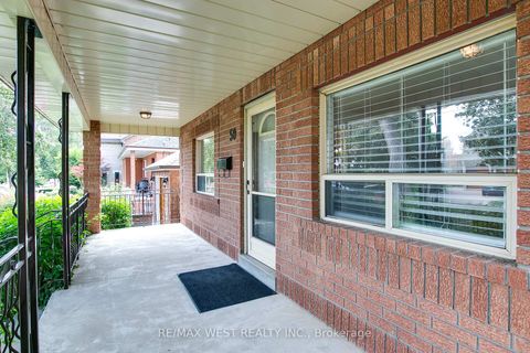 Photo 2 at 50 Larchmere Avenue, Humber Summit, Toronto