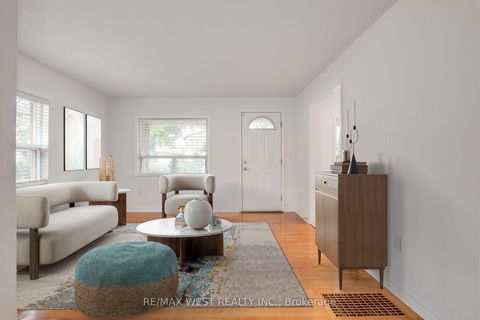 Photo 4 at 50 Larchmere Avenue, Humber Summit, Toronto