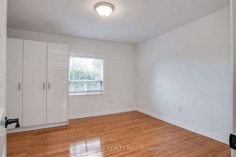 Photo 16 at 50 Larchmere Avenue, Humber Summit, Toronto