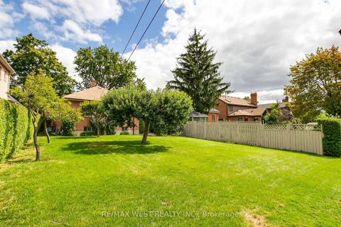 Photo 34 at 50 Larchmere Avenue, Humber Summit, Toronto