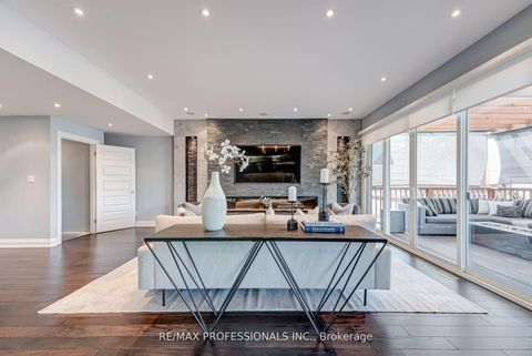 Photo 5 at 372 Silverthorn Avenue, Eglinton West, Toronto Photo 5 at 372 Silverthorn Avenue, Eglinton West, Toronto