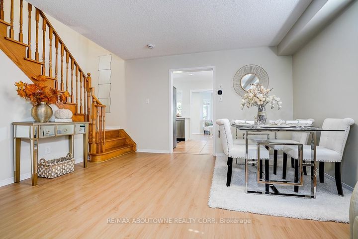 Photo 8 at 5575 Margarita Crescent, Churchill Meadows, Mississauga