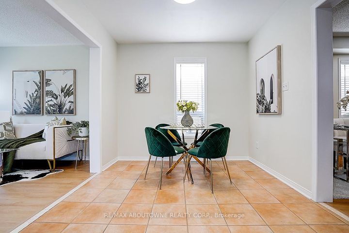 Photo 12 at 5575 Margarita Crescent, Churchill Meadows, Mississauga