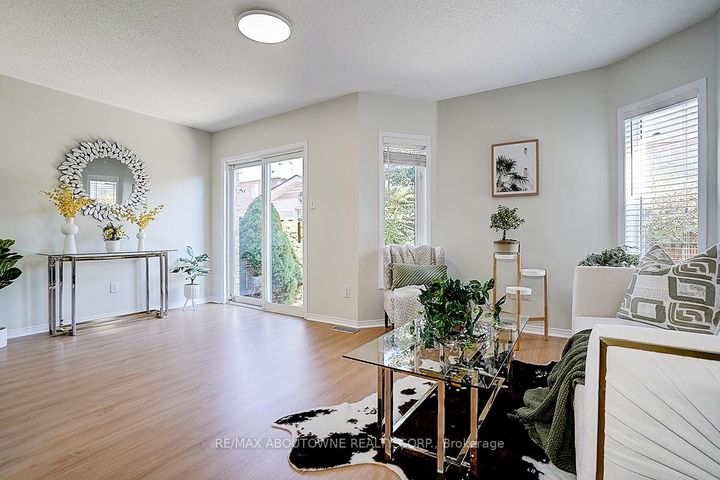 Photo 19 at 5575 Margarita Crescent, Churchill Meadows, Mississauga