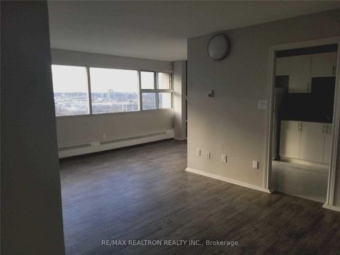 Photo 1 at 1607 - 715 Don Mills Road, Flemingdon Park, Toronto
