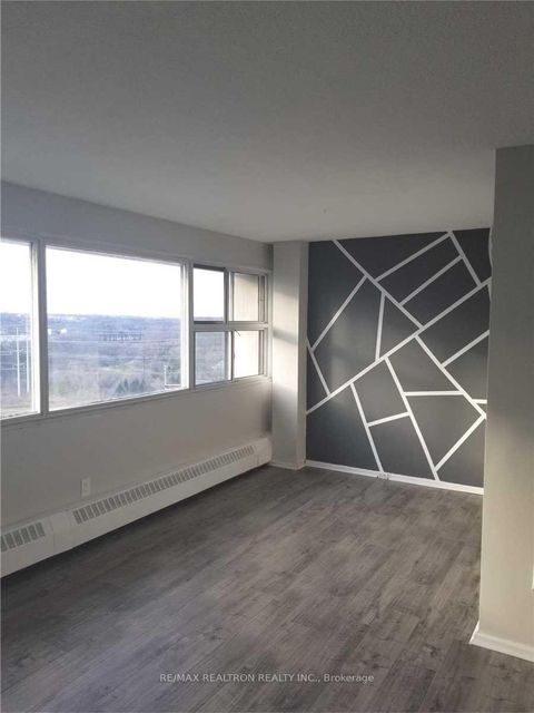 Photo 2 at 1607 - 715 Don Mills Road, Flemingdon Park, Toronto