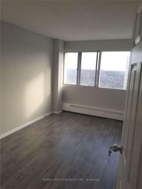 Photo 6 at 1607 - 715 Don Mills Road, Flemingdon Park, Toronto