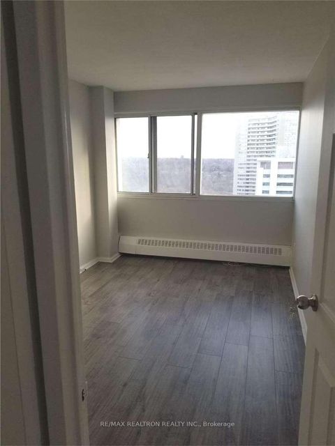 Photo 9 at 1607 - 715 Don Mills Road, Flemingdon Park, Toronto