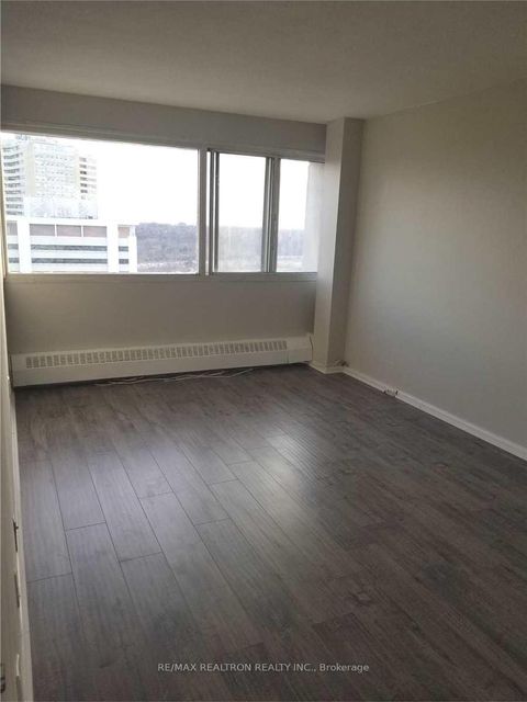 Photo 10 at 1607 - 715 Don Mills Road, Flemingdon Park, Toronto