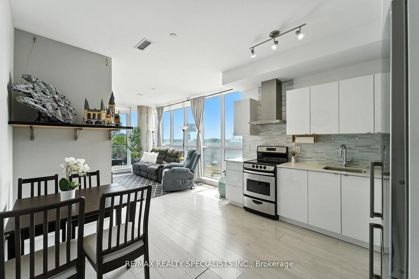 401 - 51 East Liberty Street, Niagara, Toronto 