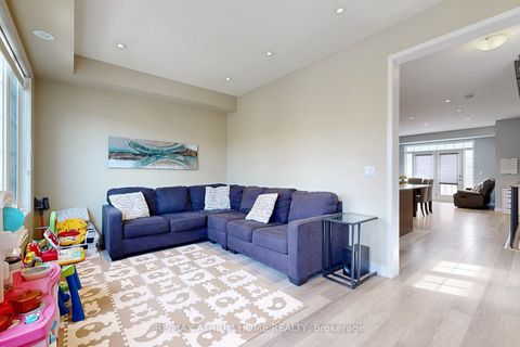 Photo 4 at 39 Torah Gate, Patterson, Vaughan