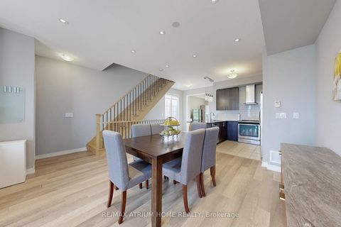 Photo 7 at 39 Torah Gate, Patterson, Vaughan