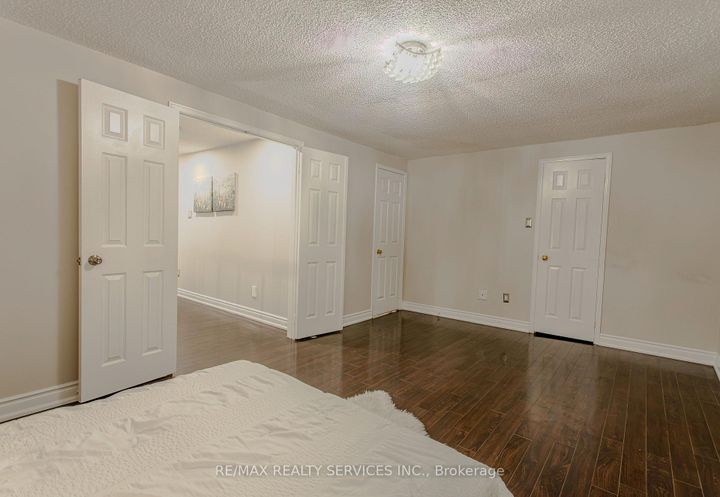 Photo 25 at 32 Heddon Court, Heart Lake East, Brampton
