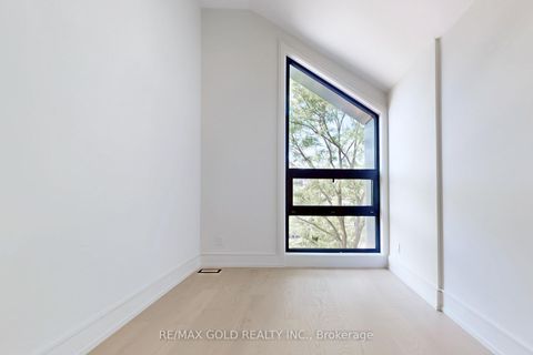 Photo 18 at 359 Cranbrooke Avenue, Nortown, Toronto