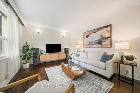 Photo 3 at 55 Winston Park Boulevard, CFB, Toronto