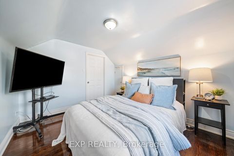 Photo 12 at 55 Winston Park Boulevard, CFB, Toronto