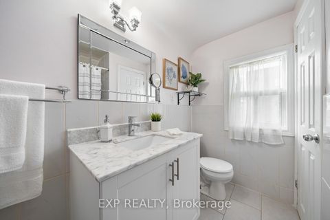 Photo 14 at 55 Winston Park Boulevard, CFB, Toronto