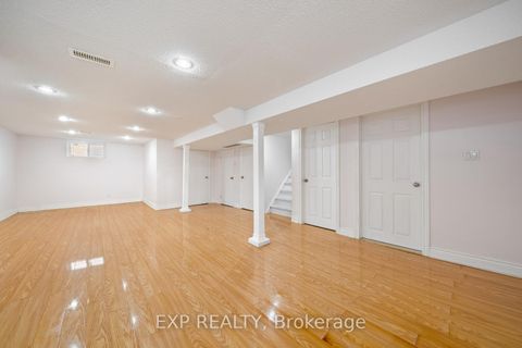 Photo 17 at 55 Winston Park Boulevard, CFB, Toronto