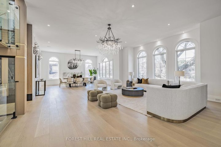 Photo 3 at 81 Upper Canada Drive, Windfields, Toronto