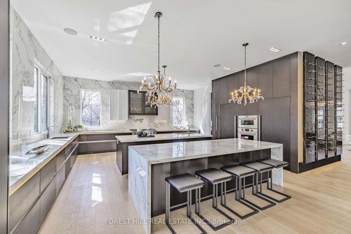 Photo 14 at 81 Upper Canada Drive, Windfields, Toronto
