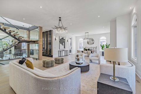 Photo 5 at 81 Upper Canada Drive, Windfields, Toronto