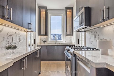 Photo 17 at 81 Upper Canada Drive, Windfields, Toronto