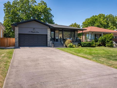 Photo 1 at 10 Terrydale Drive, Bathurst Manor, Toronto