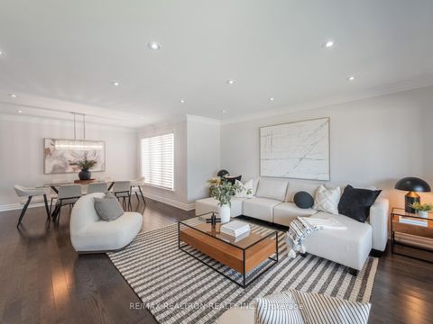 Photo 8 at 10 Terrydale Drive, Bathurst Manor, Toronto