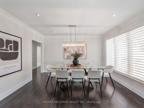 Photo 10 at 10 Terrydale Drive, Bathurst Manor, Toronto