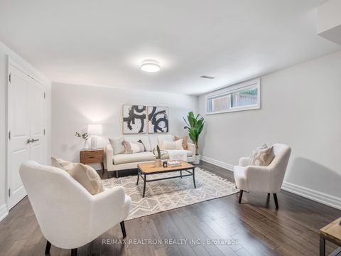 Photo 42 at 10 Terrydale Drive, Bathurst Manor, Toronto