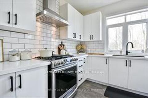 Photo 13 at 215 Roy Drive, Stayner, Clearview